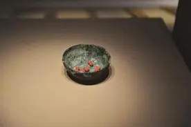 南京发现一父女同葬墓，墓中放有很多药丸，专家化验后说枉为人父图片