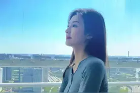 身居最高层图片