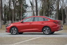 汽车下乡新政策印发！这2款高颜值轿车或补贴10%图片