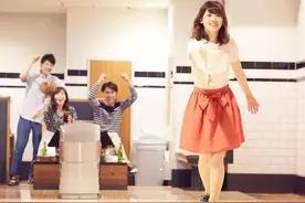 20年前，我和朋友旅行中的一次“见义勇为”，成就了两段美好姻缘图片