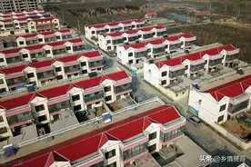 农村推行合作并镇，农民原有的自建房如何处置图片