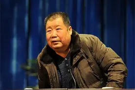 二月河是怎么炼成的：初恋另嫁、仕途幻灭、名师情结图片