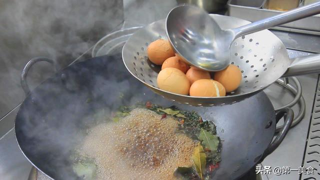 茶叶蛋怎样煮上色快？厨师长分享详细配方，自己煮的味道更好