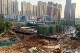南昌县“龙湖景粼天著”涉嫌未批先建、违规售房图片