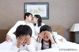 爸妈屋传出“怪”声，5岁娃推门质问，宝妈教科书式回答值得学习图片