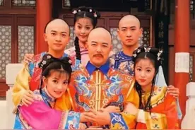 《还珠格格》开机合影曝光，赵薇范冰冰差别大，林心如差点认不出图片