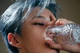 Seventeen权顺荣首次单独画报，“舞蹈和歌曲依然有趣”图片
