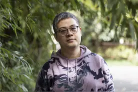 洛阳城的“白金”网络写手图片