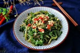 夏天菜场遇到马齿苋别错过！被称为“长寿菜”，清热解毒又祛火图片