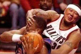 NBA能把隔夜饭都笑出来的照片！姚明表情酸爽 邓肯眼神成经典图片