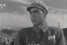 电影《冰山上的来客》，杨排长叫什么名字，三班长深藏不露图片