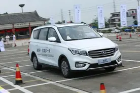 4S店提供试驾的汽车，一般在什么时候会出售？视频封面