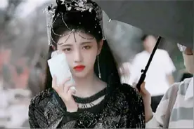 鞠婧祎新剧路透，一改以往的清纯风格，火红色羽毛古装“太绝”了图片