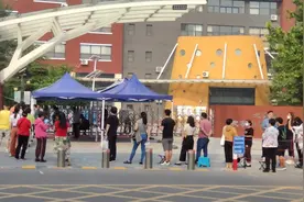 北京启动小学入学现场登记，新发地小学入学审核工作暂时推迟图片