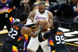 噩梦调侃！NBA名记：詹姆斯胯下运球太丑了，他是欧文吗？图片