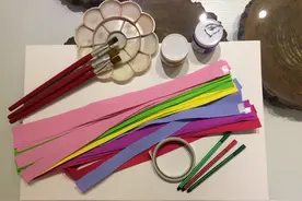 儿童创意画：海绵纸造型——彩虹色的花图片