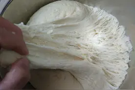 蒸馒头，小苏打该不该放？听完面点师傅的讲解，原来一直误解了图片