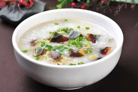 适合减脂又美味，家常皮蛋瘦肉粥做法来咯！拿走不谢图片