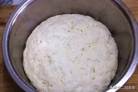和面时多加一种料，无论做馒头还是做包子，快速发满盆，香软蓬松图片