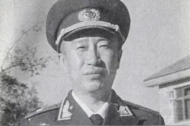 志愿军参谋长解方，军中诸葛亮，1955年，为何只授了少将？图片