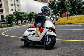 好看好骑高性价比——维多利亚150完整评测视频图片