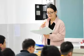 郑州市第102高级中学积极开展名优骨干教师示范引领课活动图片