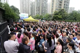 湖南、河南学生考大学到底有多难？最大分数差203分图片