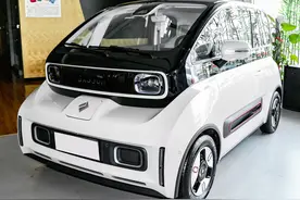 好停车长续航的快充代步车，空间实用便宜又好养，实拍宝骏KiWi EV图片