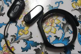 一个简单方法救活闲置的小米手环图片