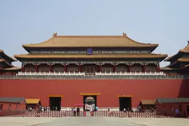 国航霸气宣布：113条航线，全部半价兑换！小长假也能用图片