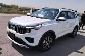 2022款起亚智跑曝光，1.5T+新造型，空间比CRV还宽裕图片