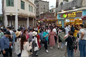 “五一”假期厦门公交、地铁、BRT免费乘坐！网友：厦门太豪气了图片