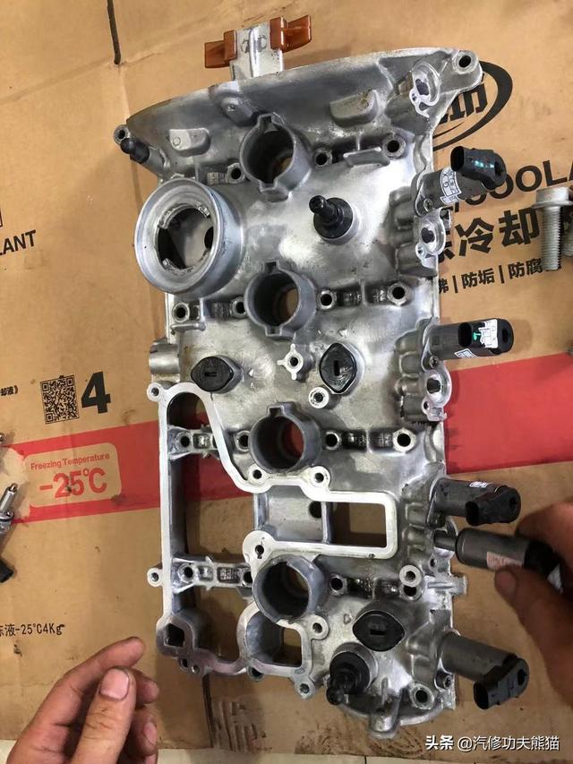 小伙淘了台二手奥迪Q5，不光烧机油还到处漏油，一次修复秒变新机
