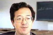 “妈宝男”俞敏洪，靠两个女人起家，成功后反被抢劫两次图片