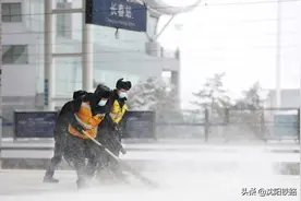 暴风雪天气列车停运或晚点，车票退改签怎么办理？图片
