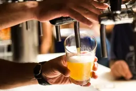 她的膀胱，为什么能“自动酿酒”？图片