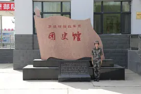 这个刚毕业的女排长，不简单图片
