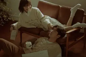 毛晓彤杨玏合体拍甜蜜写真 被猜因戏生情图片