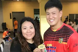 中国田径名将和教练决裂被体育局怒斥 赴外闯荡带徒弟17次破纪录图片