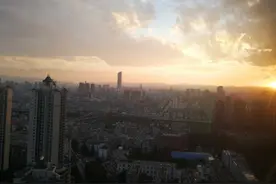 多加6万买楼王是冤大头还是确实值，楼王的解析与入住体验图片