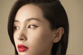 30+王子文的素颜淡妆真是美炸了！五个妆容技巧，让你减龄又气质图片