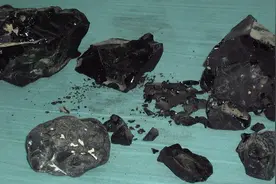 熬死了两位教授，历经90多年的沥青滴漏实验，到底想证明什么？图片