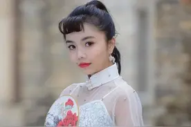 一米五的女生多不适合旗袍？当安琦站在集体中间，瞬间明白了图片