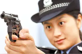 军事丨国产05警用转轮手枪，嫌犯挨了20几发还未被制服图片