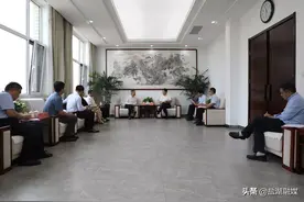 薛永琦与侨银环保科技股份有限公司执行总裁张春座谈图片