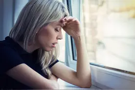 女性长期熬夜，将会发生什么？图片