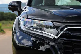 不愧是“黑马”级SUV本田UR-V，272马力油耗8.7L，喝92号“粗粮”图片