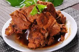 为什么我们买大骨十几元一斤，很多自助酱大骨29元一位随便吃？图片