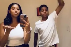 科比大女儿和安东尼儿子合拍短视频图片