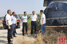 射洪市委书记蒋喻新一行视察农业灾后恢复重建工作图片